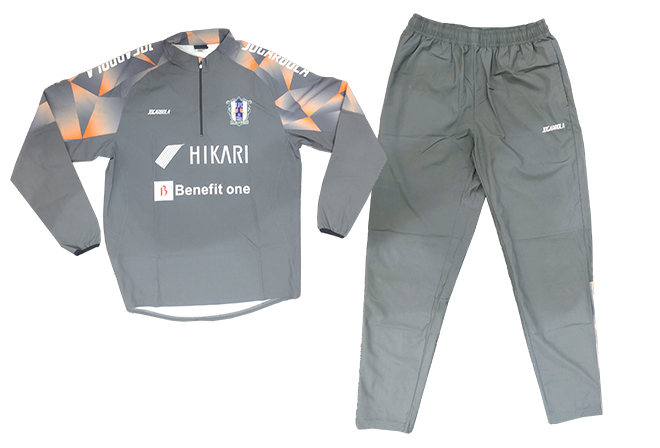 歴代トレーニングウェアが当たる!